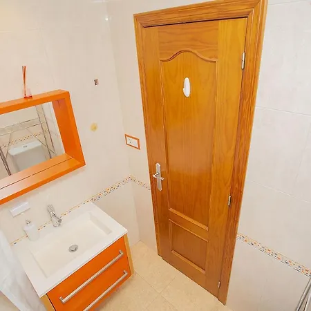 Apartment 007 Comfort Weekend - Alicante Holiday *