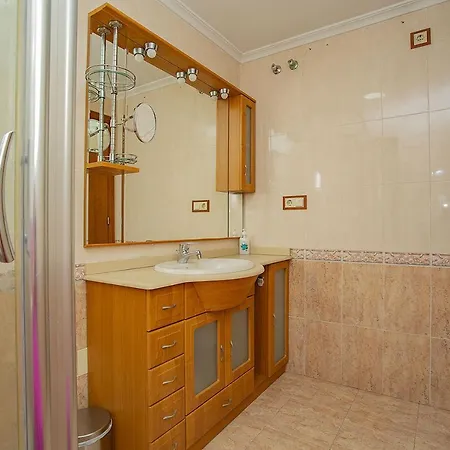 007 Comfort Weekend - Alicante Holiday Apartment